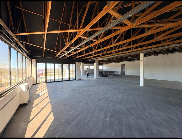 739M² RETAIL TO LET IN KYALAMI
